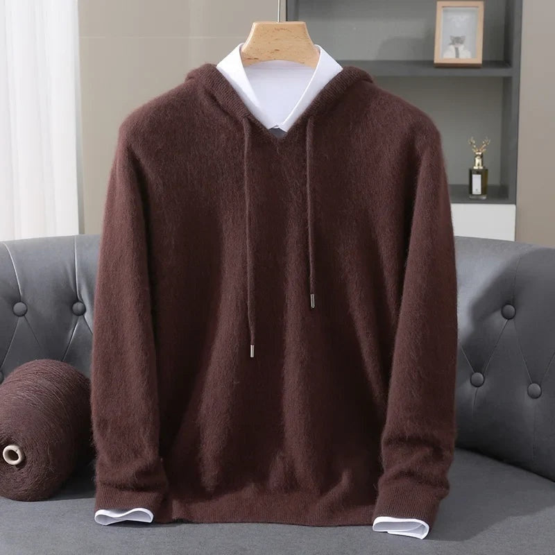 Lichte gebreide hoodie voor heren in bruin, op een hanger, voorkant