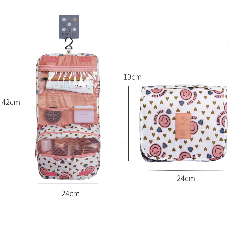 Opvouwbare toilettas met hartjesprint, opengevouwen met vakken en gesloten variant | Boutique Moda