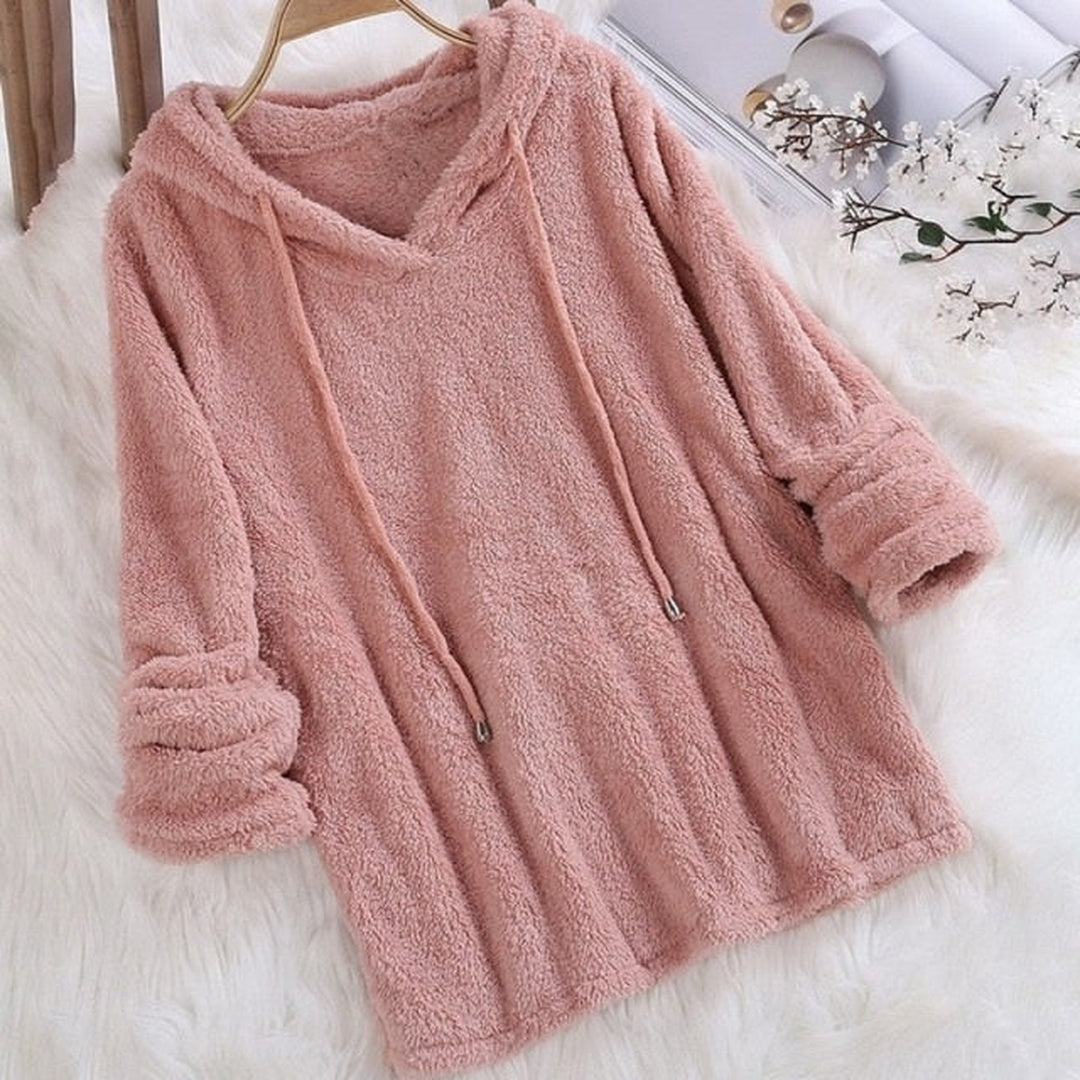 Oudroze hoodie van teddyfleece aan een kleerhanger, met capuchon en V-hals | Boutique Moda