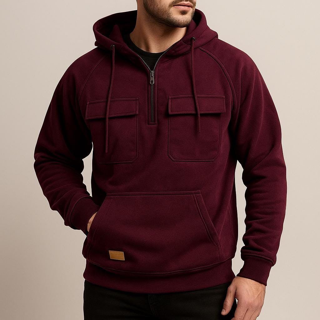 Utility hoodie met borstzakken voor heren in wijnrood, gedragen, voorkant