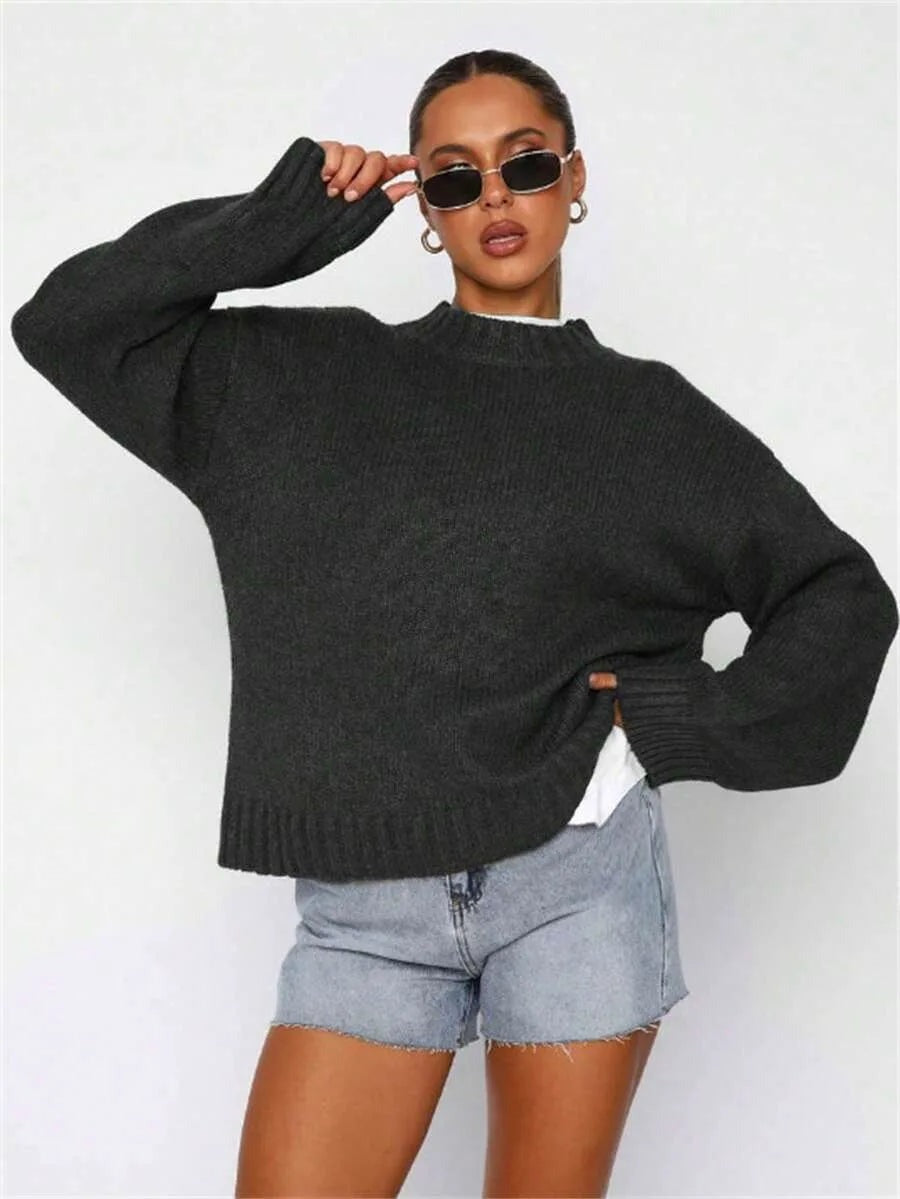 Oversized trui met ronde hals in zwart, studiofoto