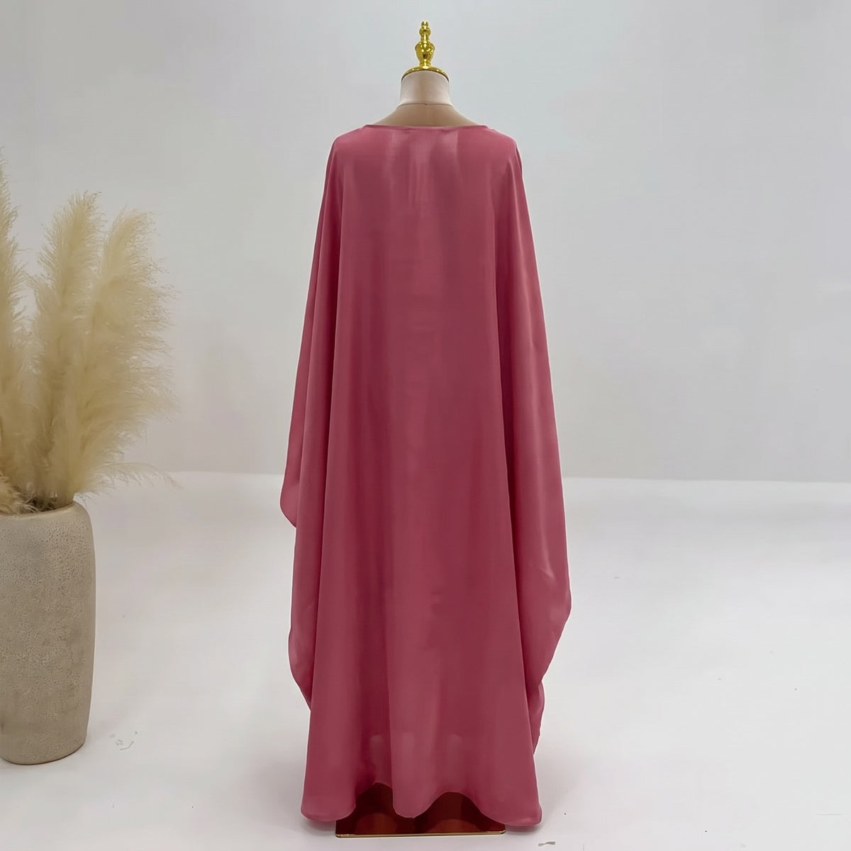 Abaya, achterkant