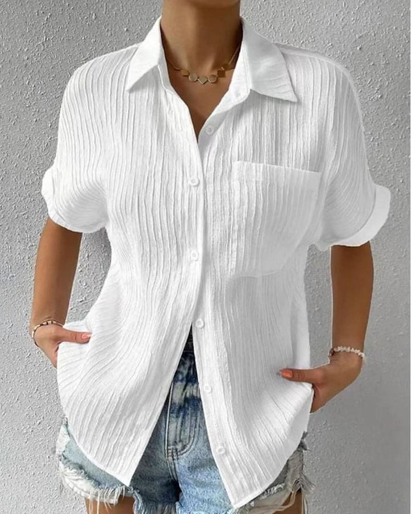 Blouse met korte mouwen | Omgeslagen kraag | Los model | Knoopsluiting | Top met korte mouwen-Boutique Moda