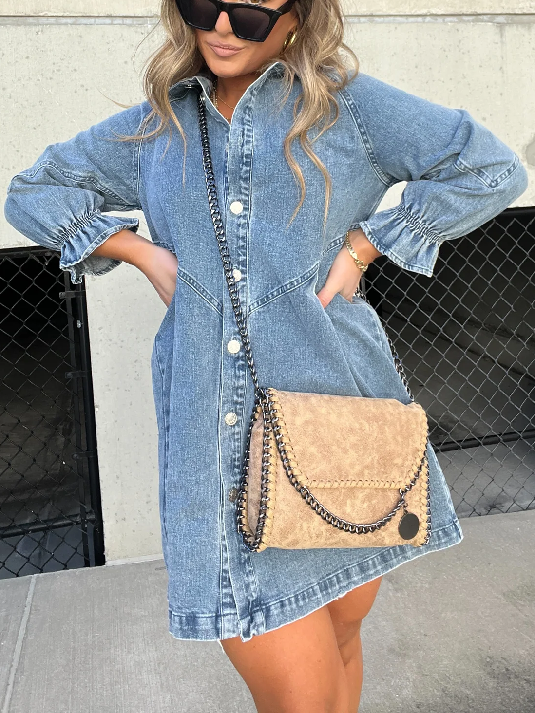 Denim jurk - Lange mouwen - Losse pasvorm - Mini denim jurk - Overhemdjurk-Boutique Moda