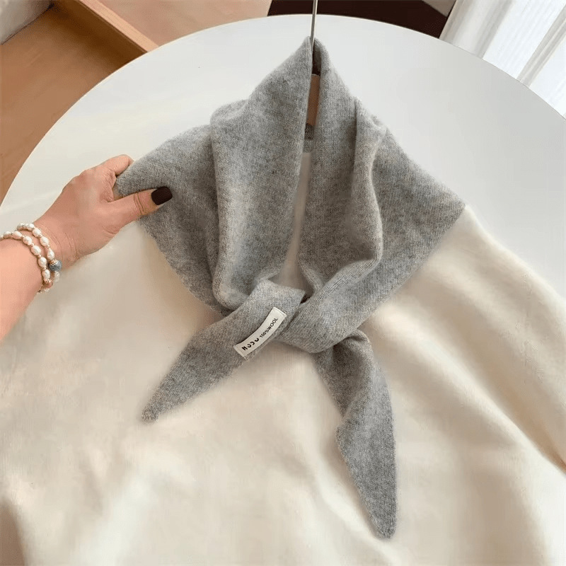 Driehoekige gebreide sjaal | Klein | Warm | Driehoekige halssjaal | Damessjaal-Boutique Moda