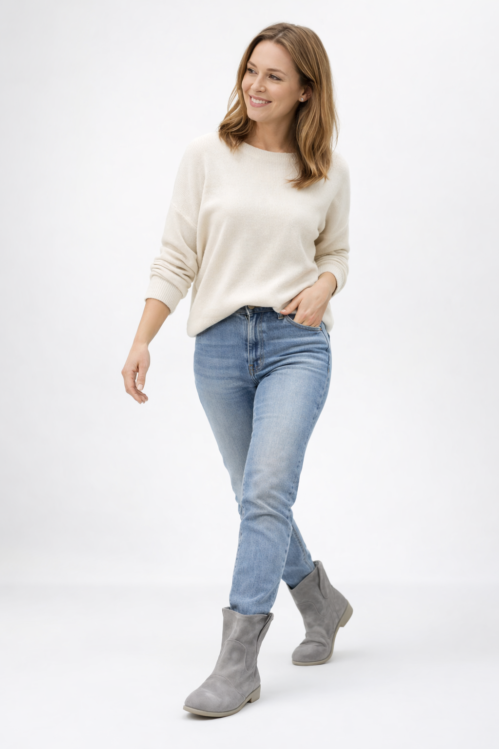 Enkellaarsjes - Lage hak - Puntige neus - Suède laarzen - Dameslaarzen-Boutique Moda