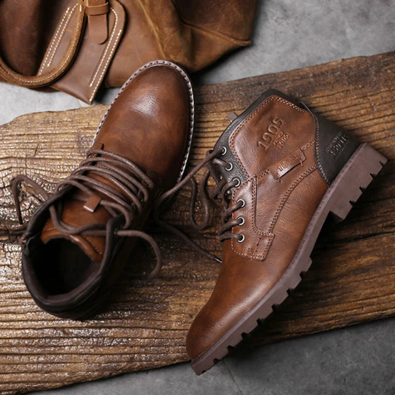 Enkellaarzen | Zwarte en bruine veterschoenen voor heren