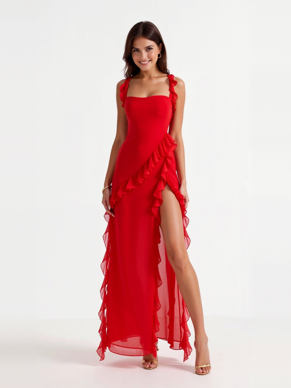 Rode maxi jurk met ruches en split, gedragen door model | Boutique Moda