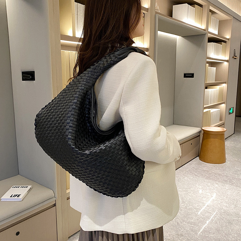 Gevlochten tas - Medium geweven slouchy hobotas voor dames-Boutique Moda