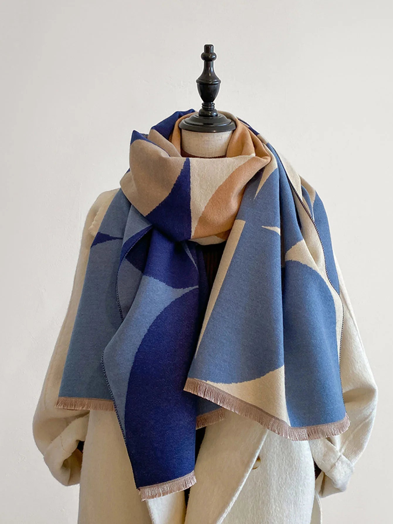 Grote sjaal - Zachte sjaal met patroon voor dames-Boutique Moda