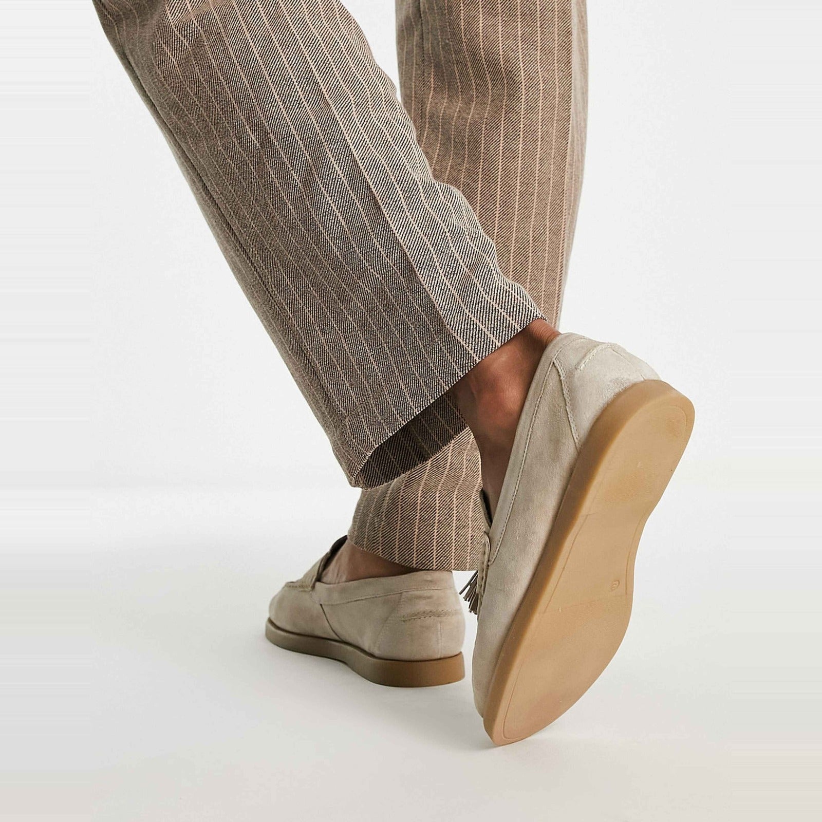 Heren loafers beige – Suèdelook instappers met kwastjes-Boutique Moda