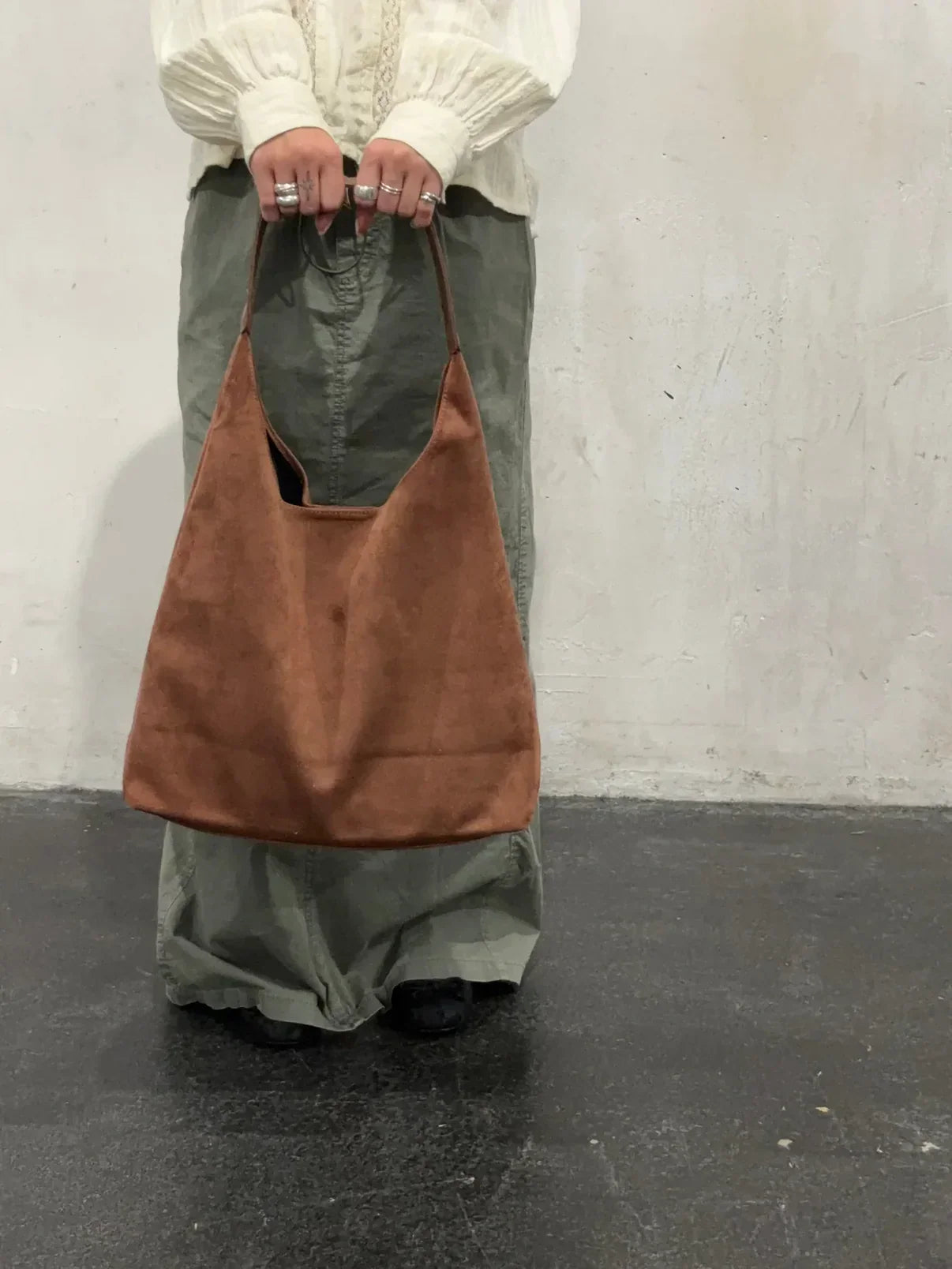 Hobo Tas Dames | Grote Suède-look Schoudertas | Shopper met Binnenvak-Boutique Moda