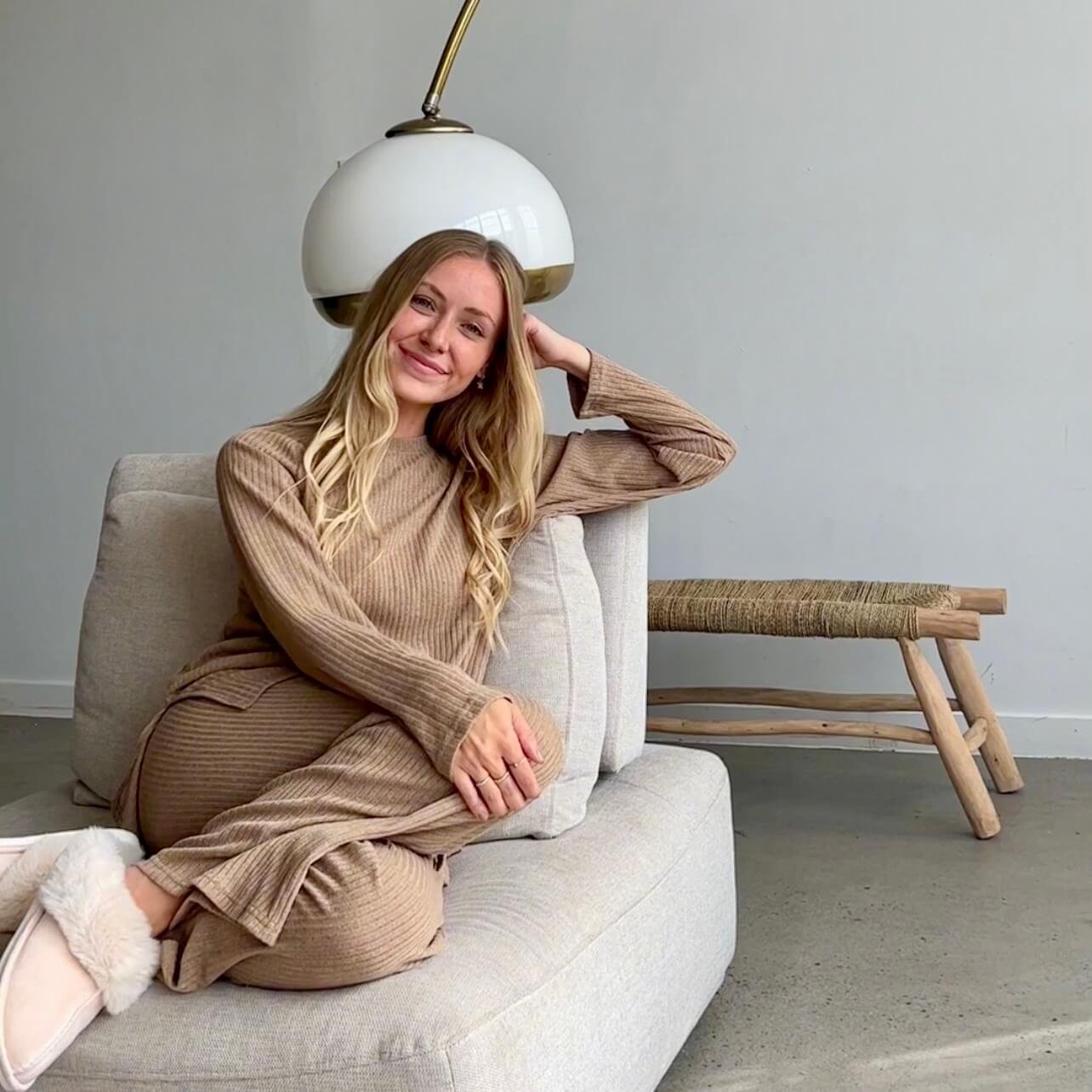 Huispak Dames | Ribgebreid Tweedelig | Camel Beige Zwart-Boutique Moda