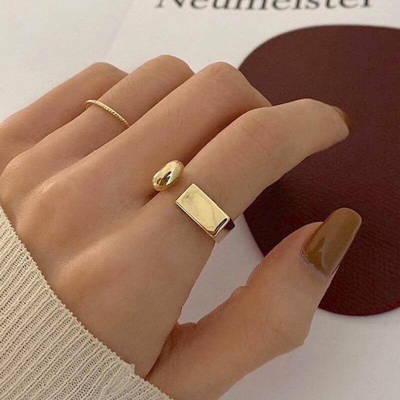 Goudkleurige geometrische ring 4