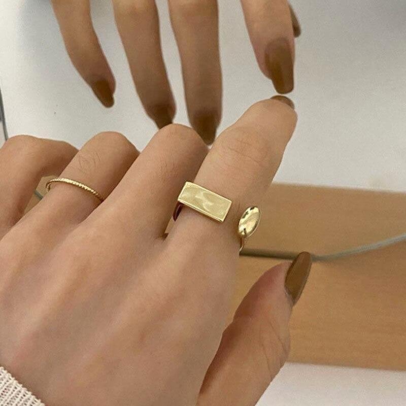 Goudkleurige geometrische ring 5