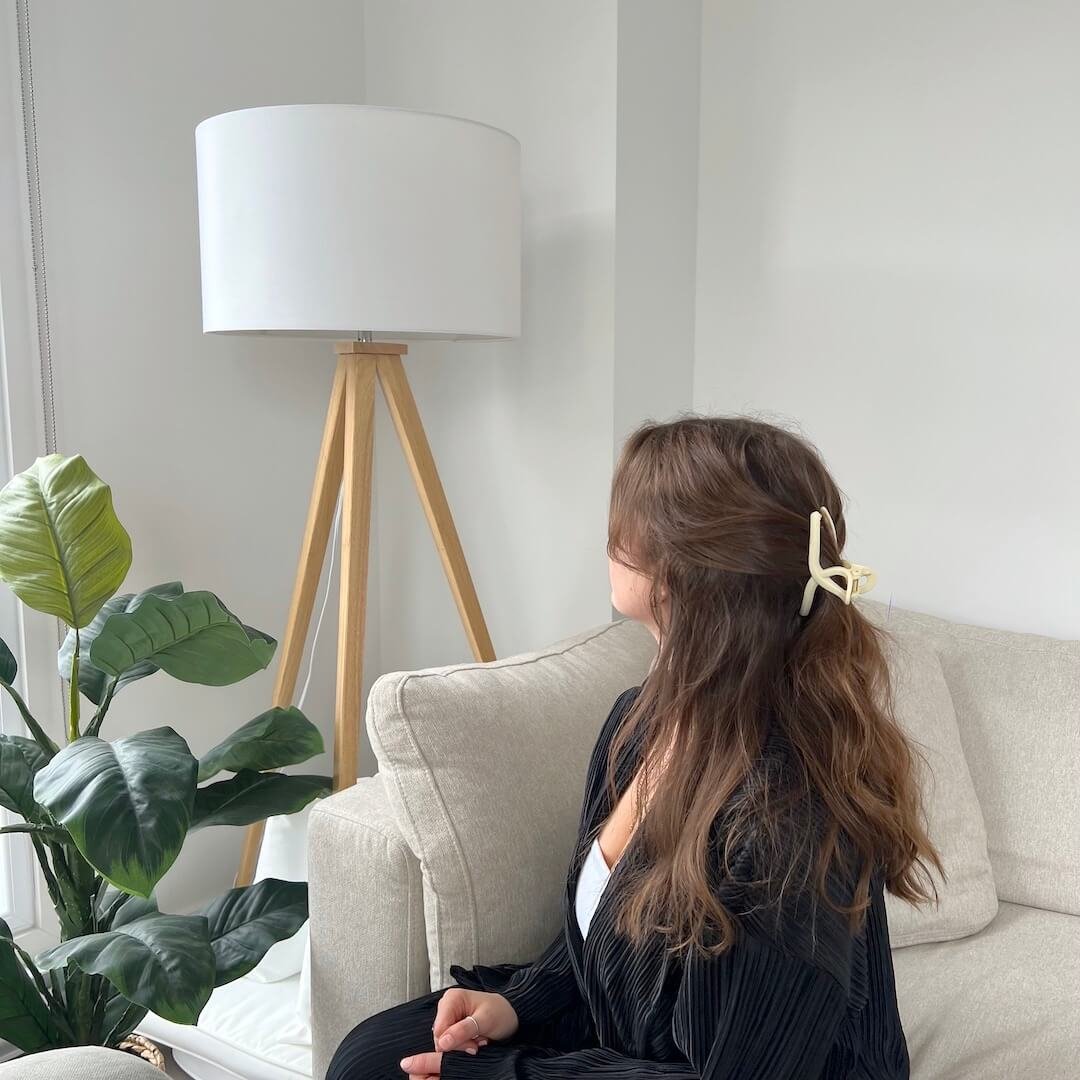Set van vijf neutrale haarclips 2