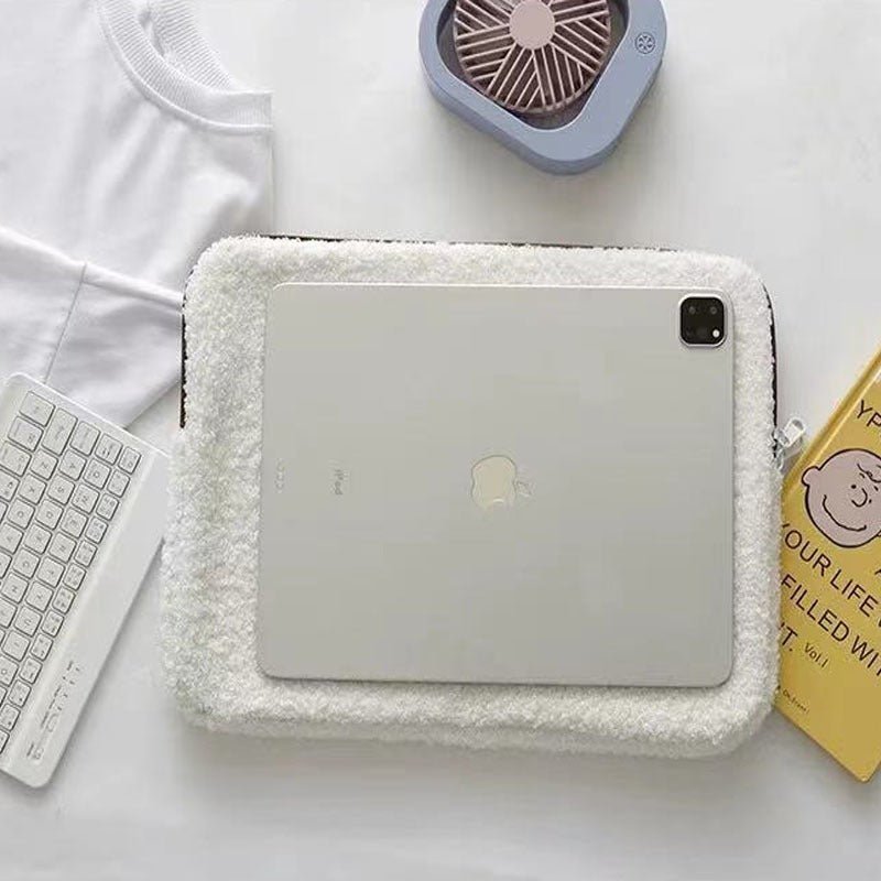 Laptophoes van teddystof met smiley 11