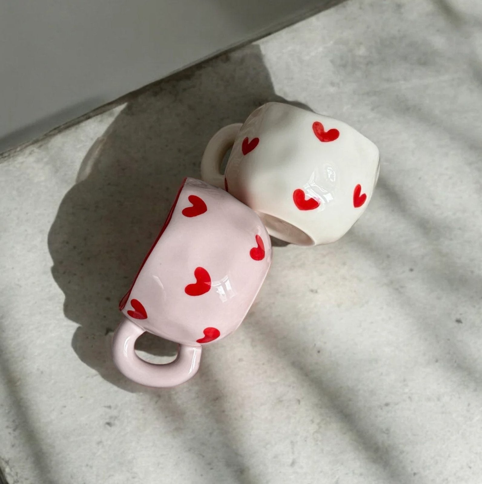 Keramiek koffiekopje met hartjes 9
