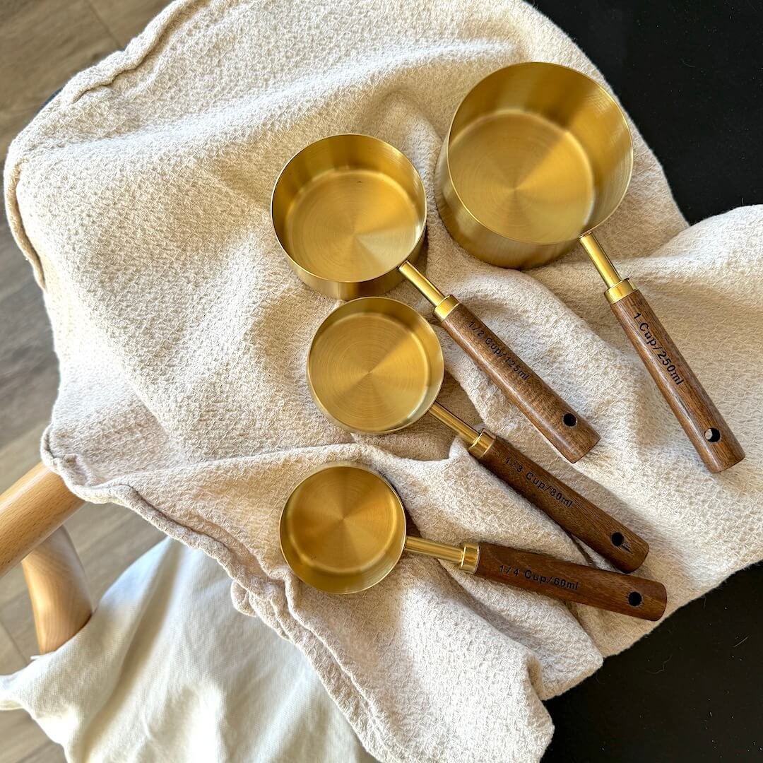 Maatbekers Set | Acaciahout en Goudkleurig | Maatlepels RVS-Boutique Moda