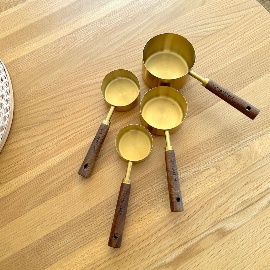 Maatbekers Set | Acaciahout en Goudkleurig | Maatlepels RVS-Boutique Moda