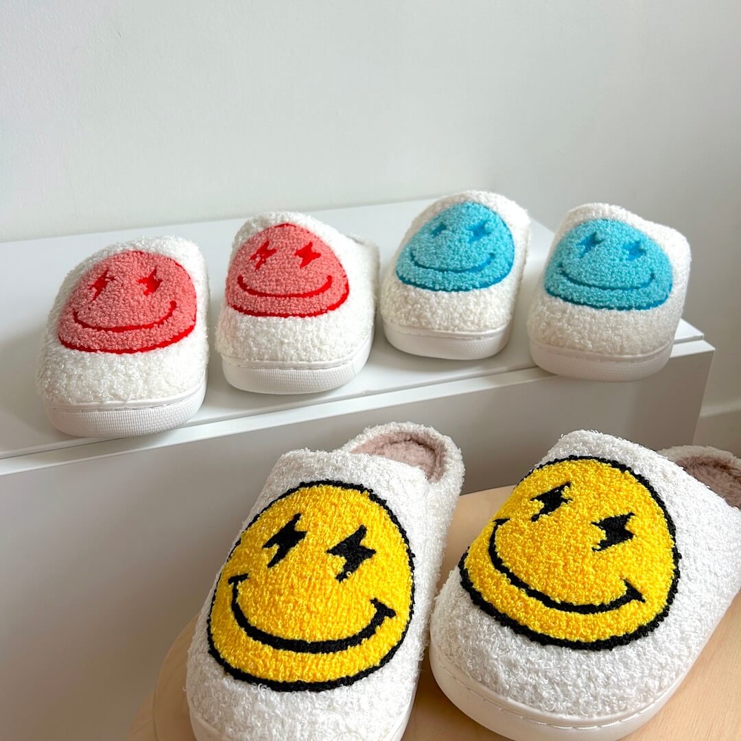 Sloffen met smiley en bliksemogen 5