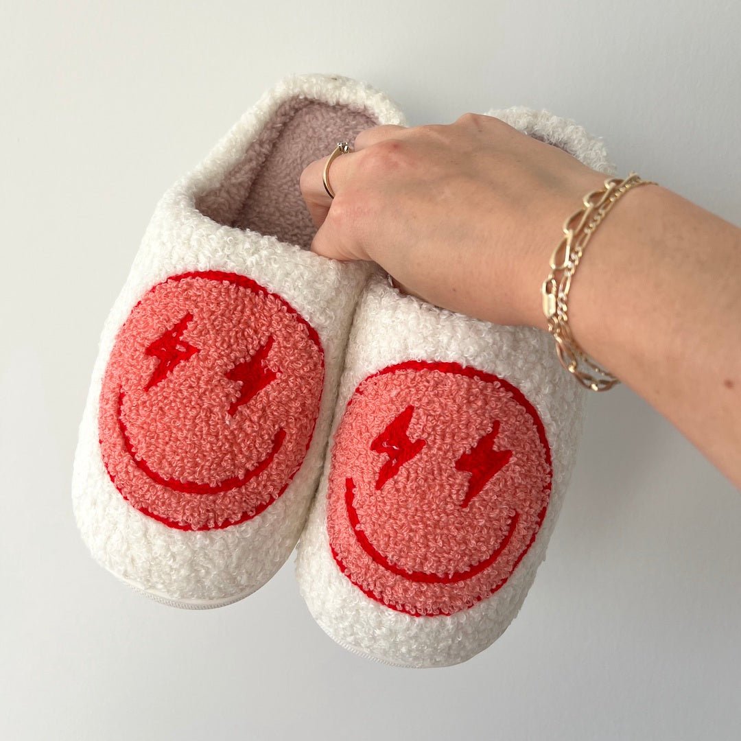 Sloffen met smiley en bliksemogen 9