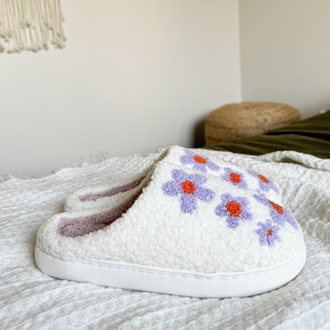 Sloffen met paarse bloemen 8