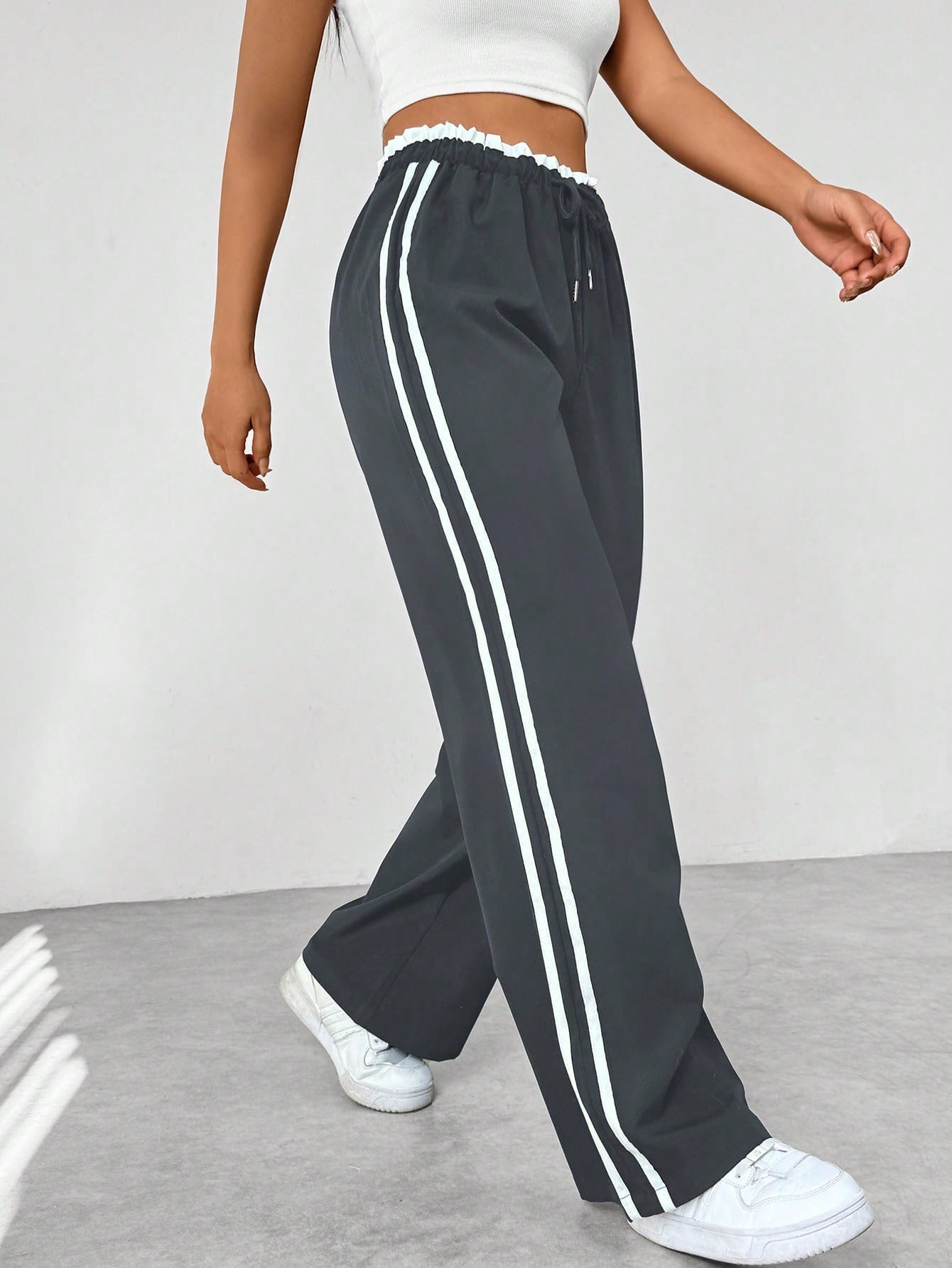 Joggers met wijde pijpen - Gestreept - Koord - Sweatbroek met wijde pijpen - Dames trainingsbroek-Boutique Moda
