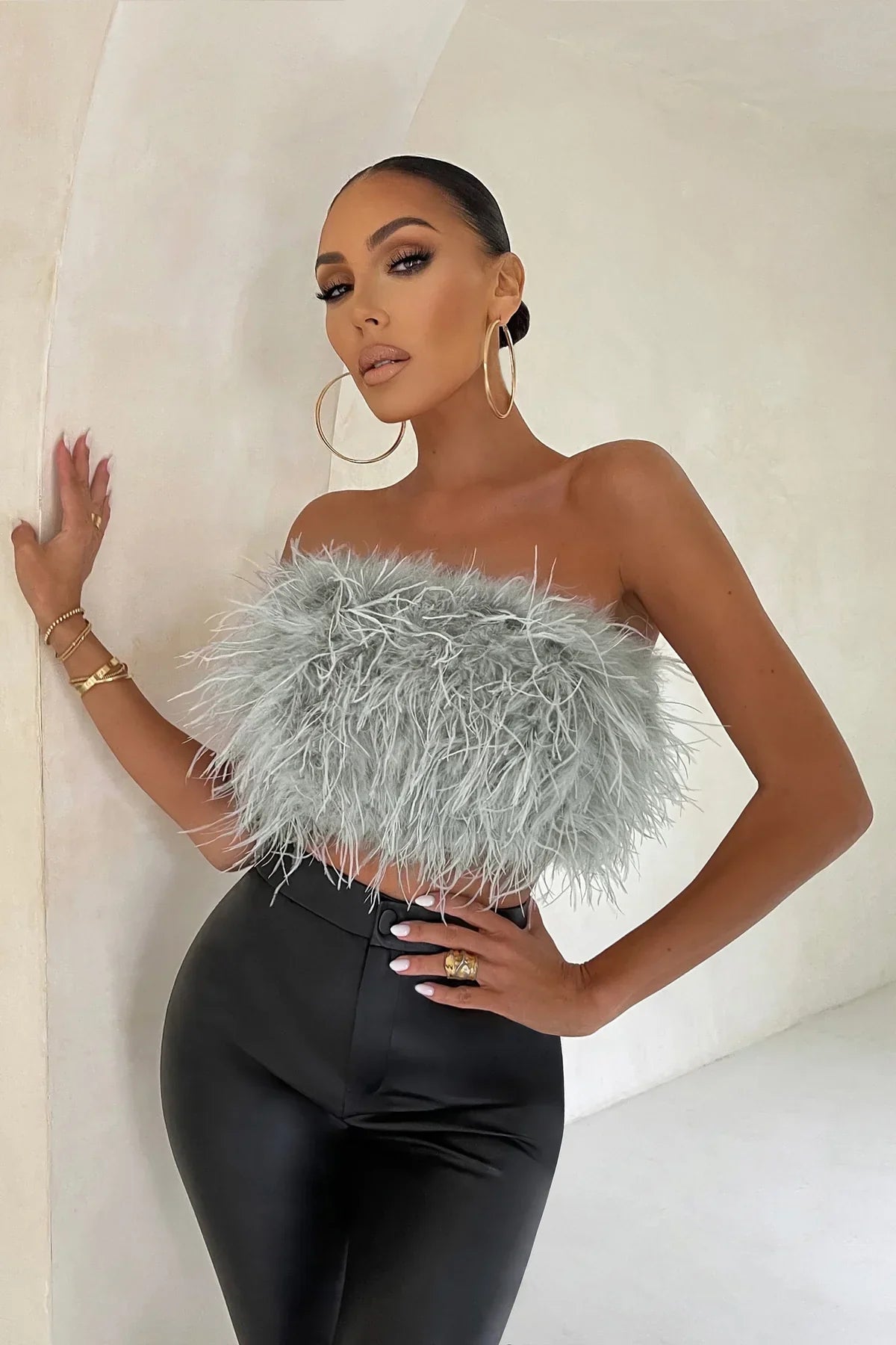 Katrine Feather Top | Stijlvolle veren crop top is een toptrend dit jaar-Boutique Moda