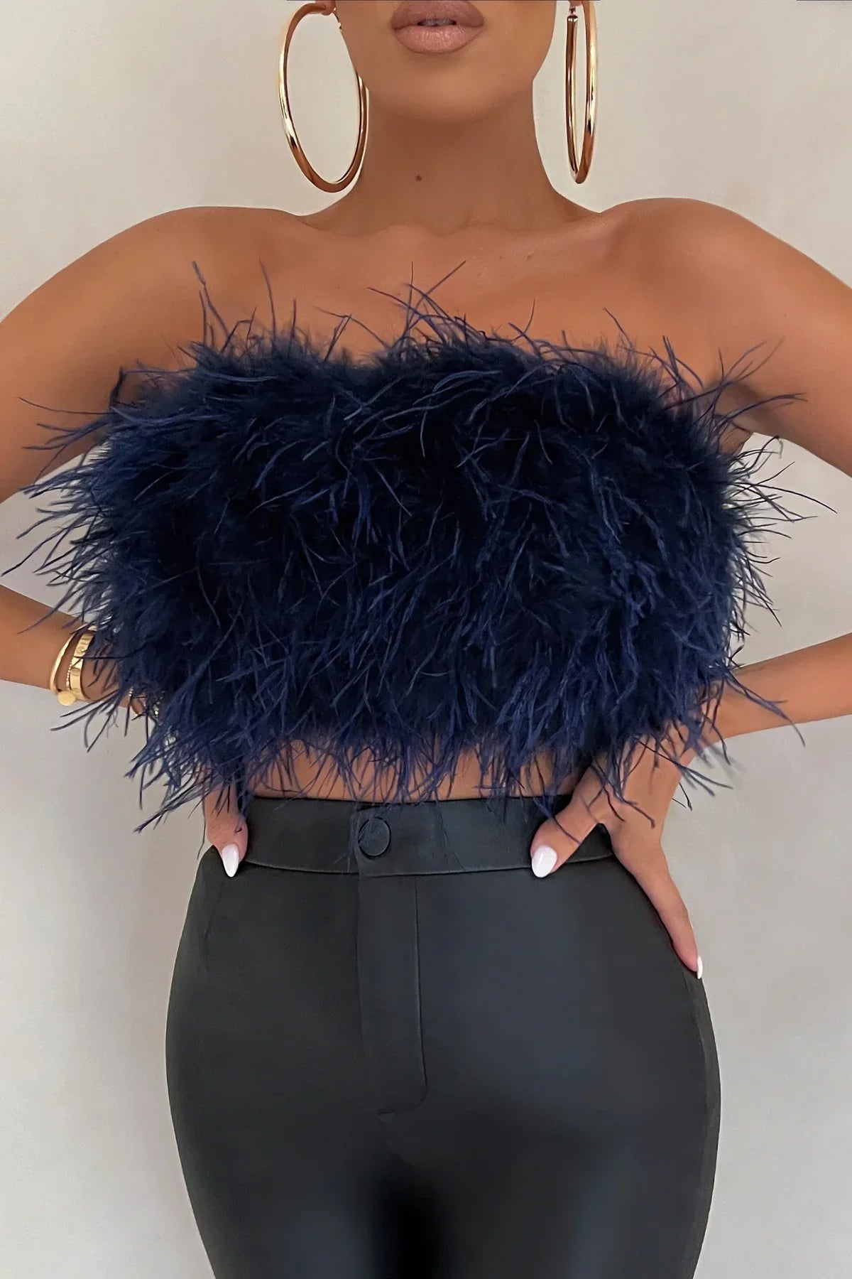 Katrine Feather Top | Stijlvolle veren crop top is een toptrend dit jaar-Boutique Moda