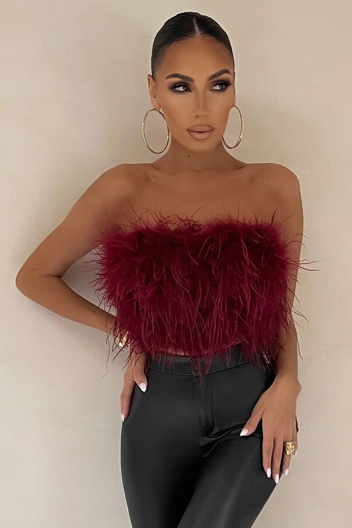 Katrine Feather Top | Stijlvolle veren crop top is een toptrend dit jaar-Boutique Moda