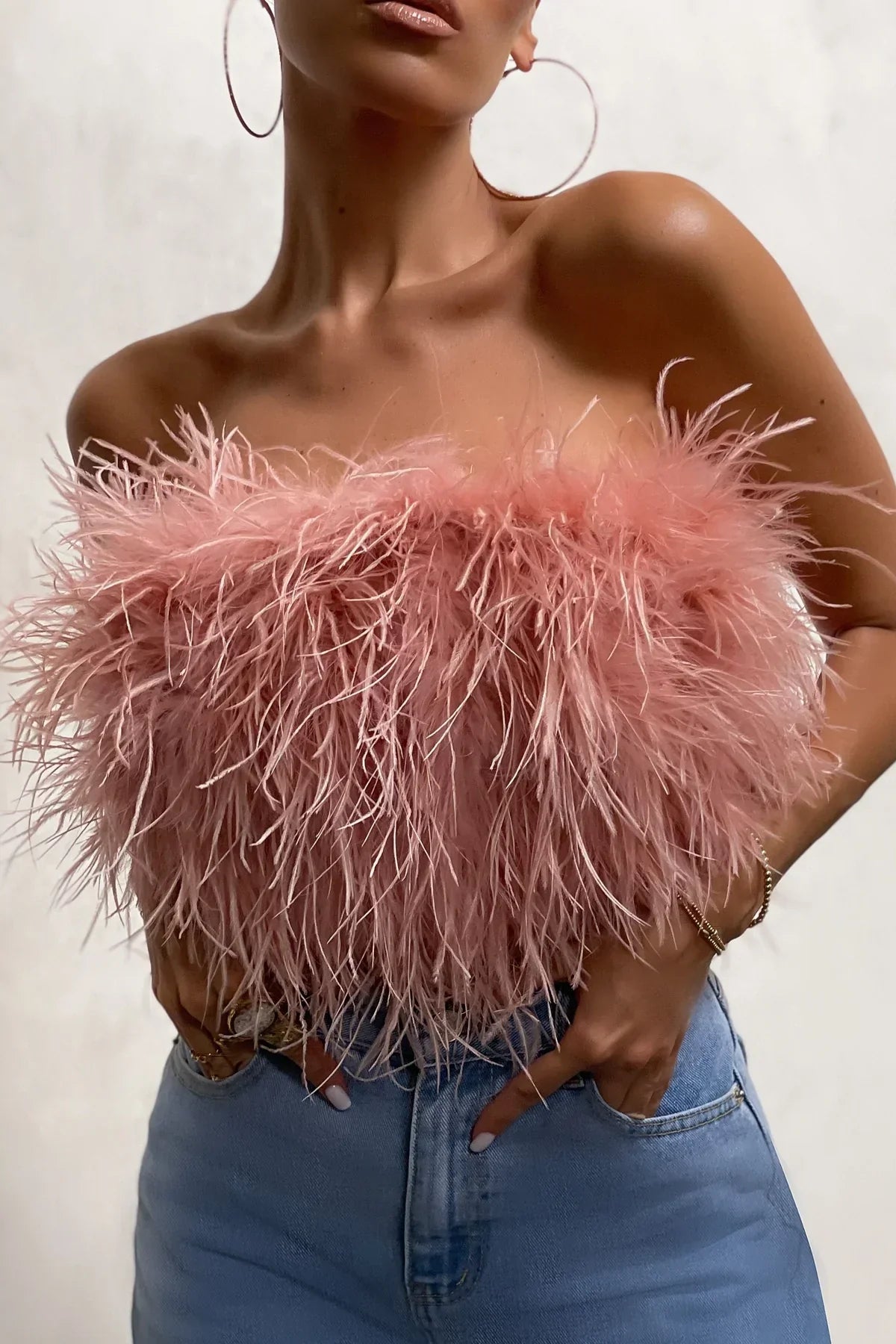 Katrine Feather Top | Stijlvolle veren crop top is een toptrend dit jaar-Boutique Moda