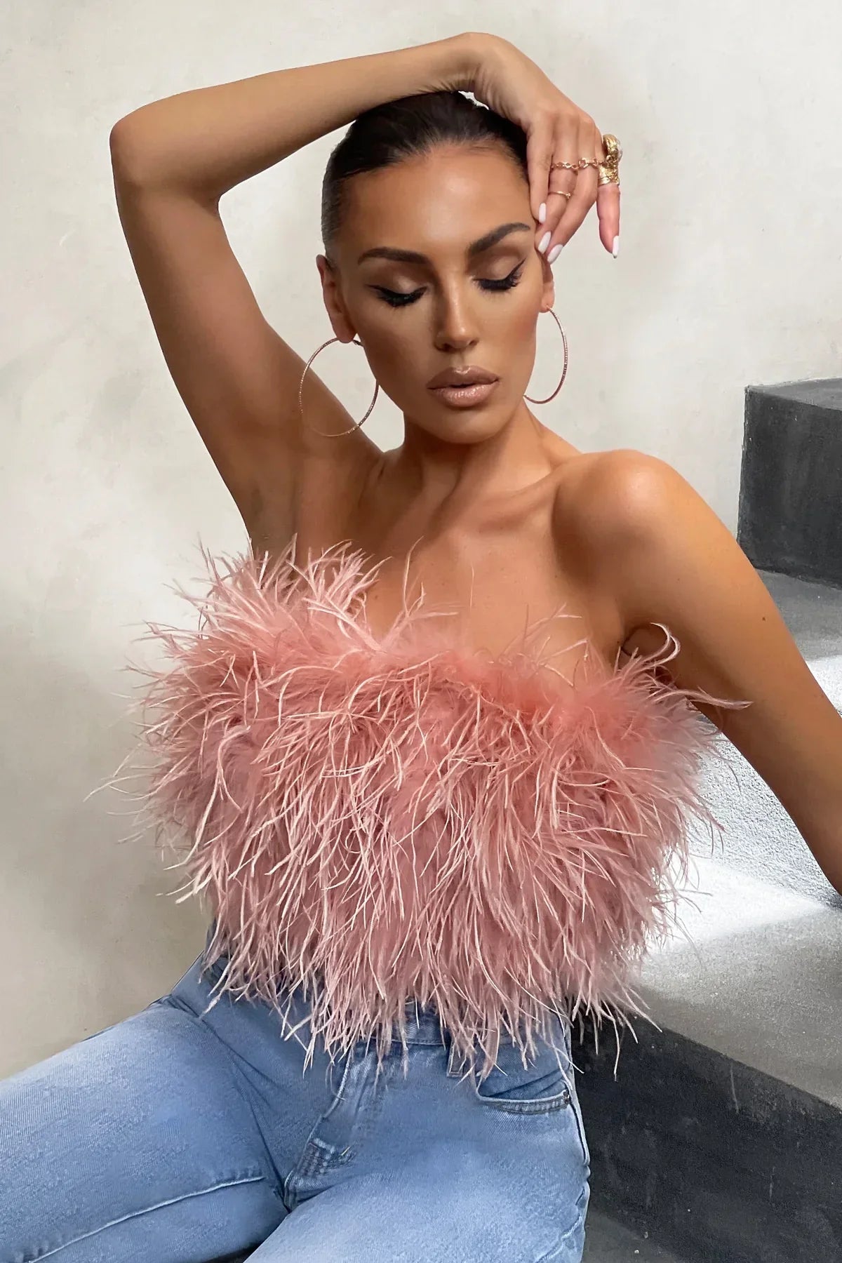 Katrine Feather Top | Stijlvolle veren crop top is een toptrend dit jaar-Boutique Moda