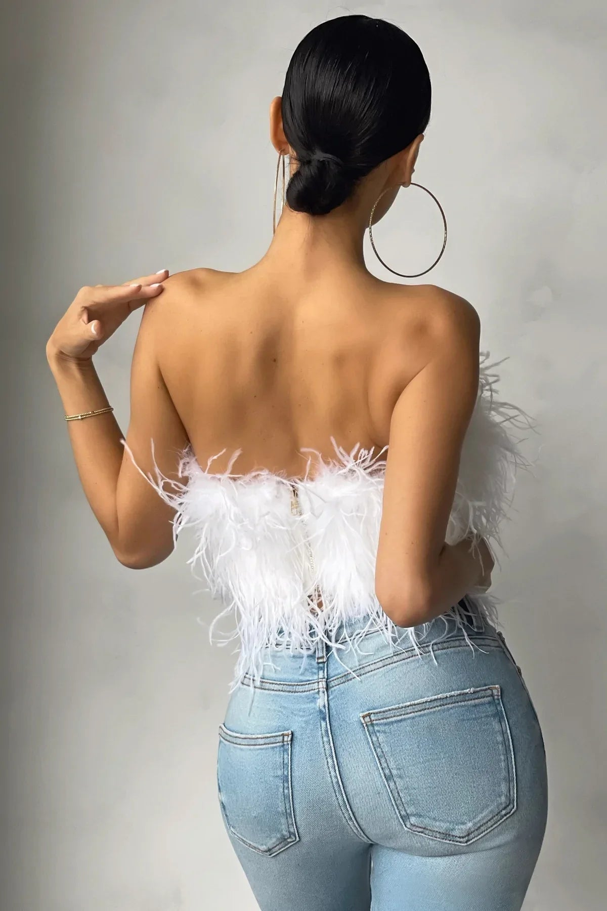 Katrine Feather Top | Stijlvolle veren crop top is een toptrend dit jaar-Boutique Moda