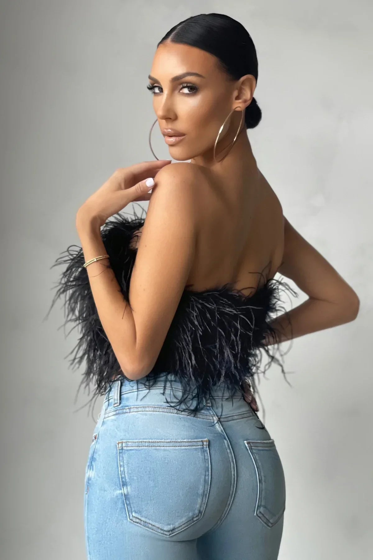 Katrine Feather Top | Stijlvolle veren crop top is een toptrend dit jaar-Boutique Moda