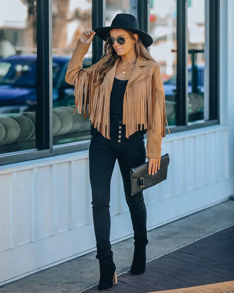 Kelly Tassel Jacket | Geef je outfit wat extra's met dit trendy kwastenjasje.-Boutique Moda