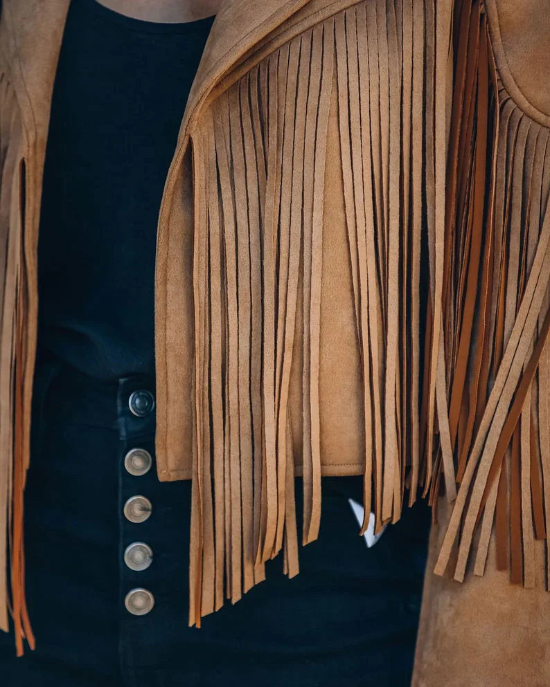 Kelly Tassel Jacket | Geef je outfit wat extra's met dit trendy kwastenjasje.-Boutique Moda