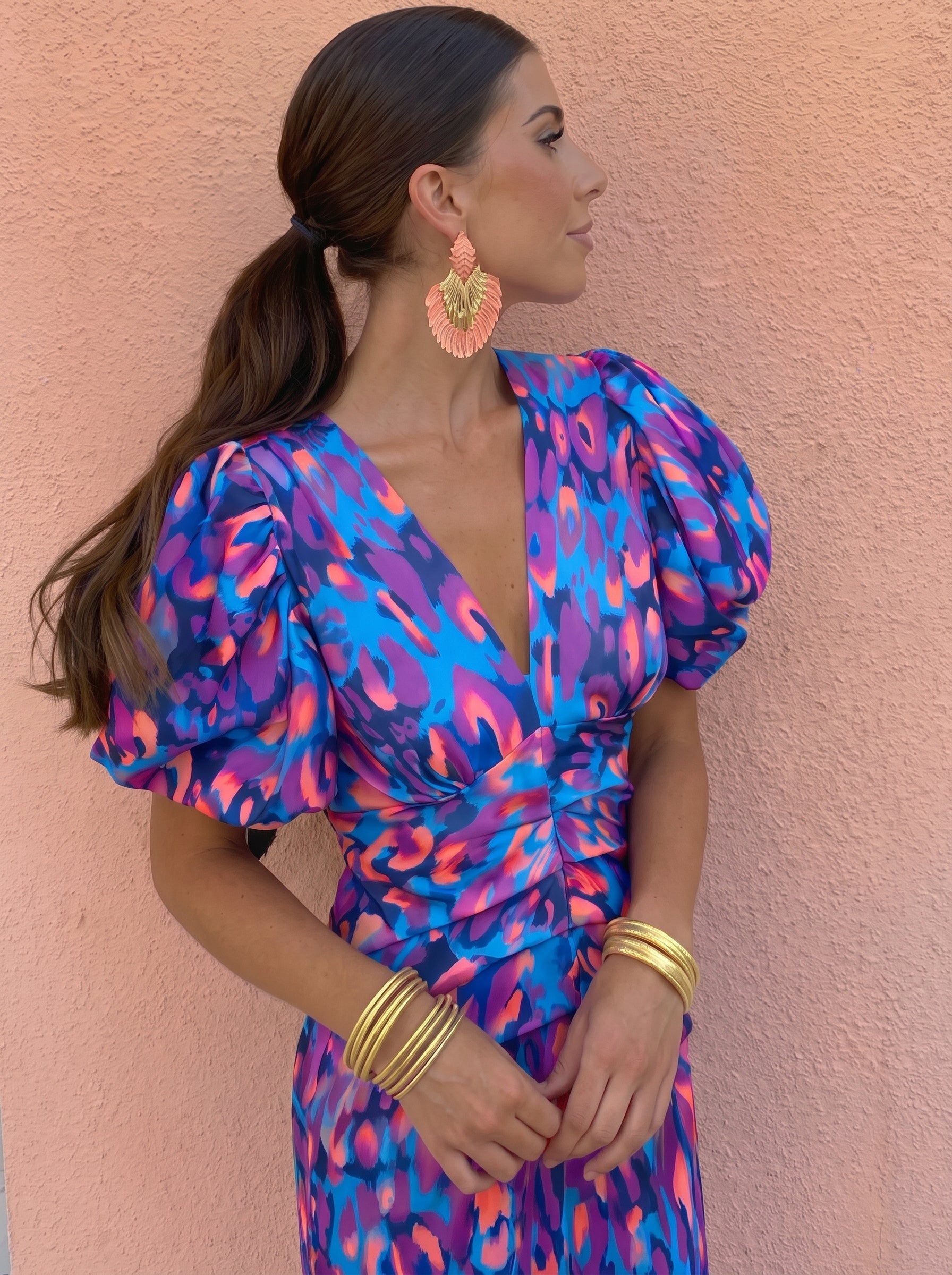 Kleurrijke Bodycon Midi Cocktailjurk met Pofmouwen-Boutique Moda