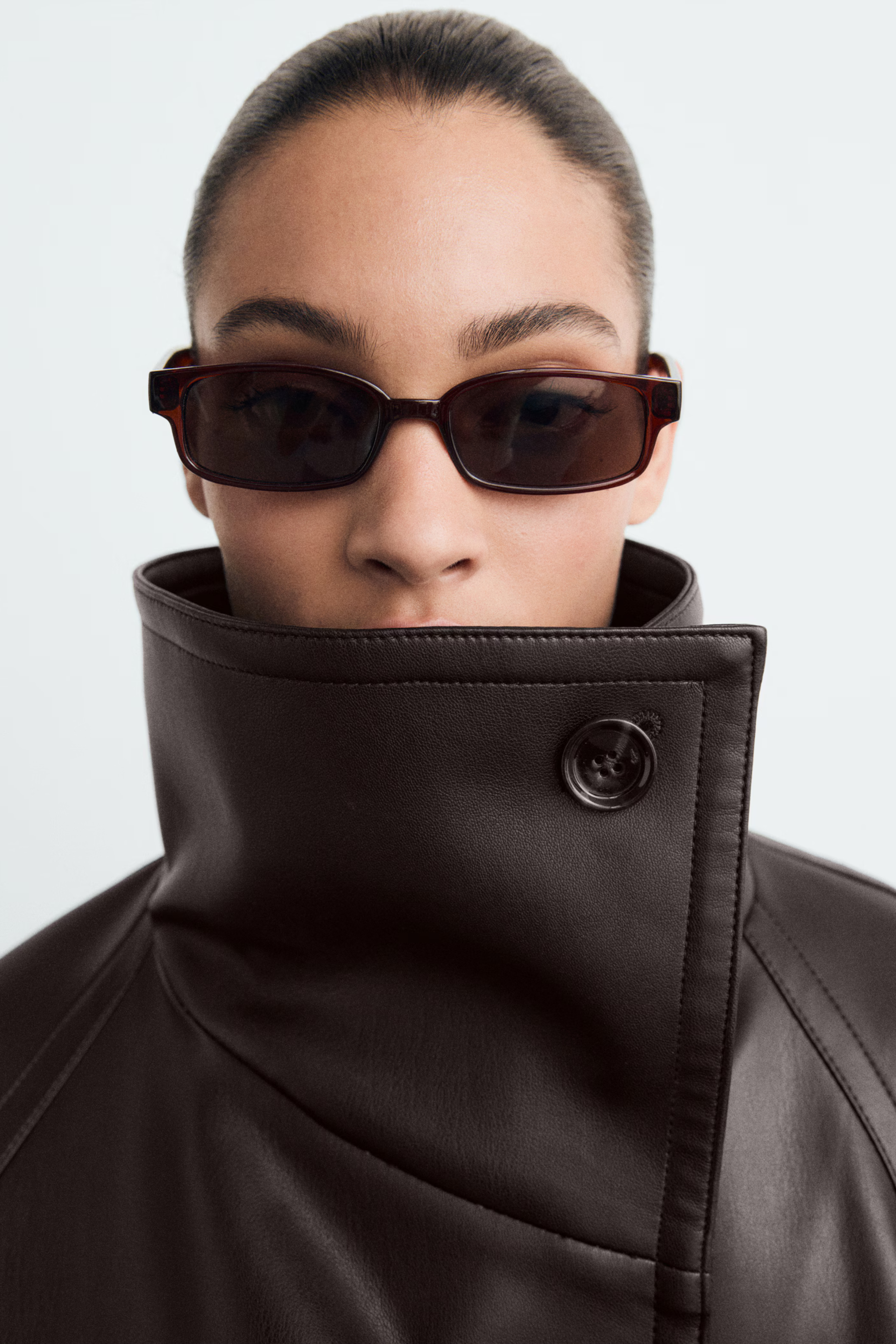 Kunstleren Jas - Dubbelrijig - Riem - Korte leren jas - Damesjas-Boutique Moda