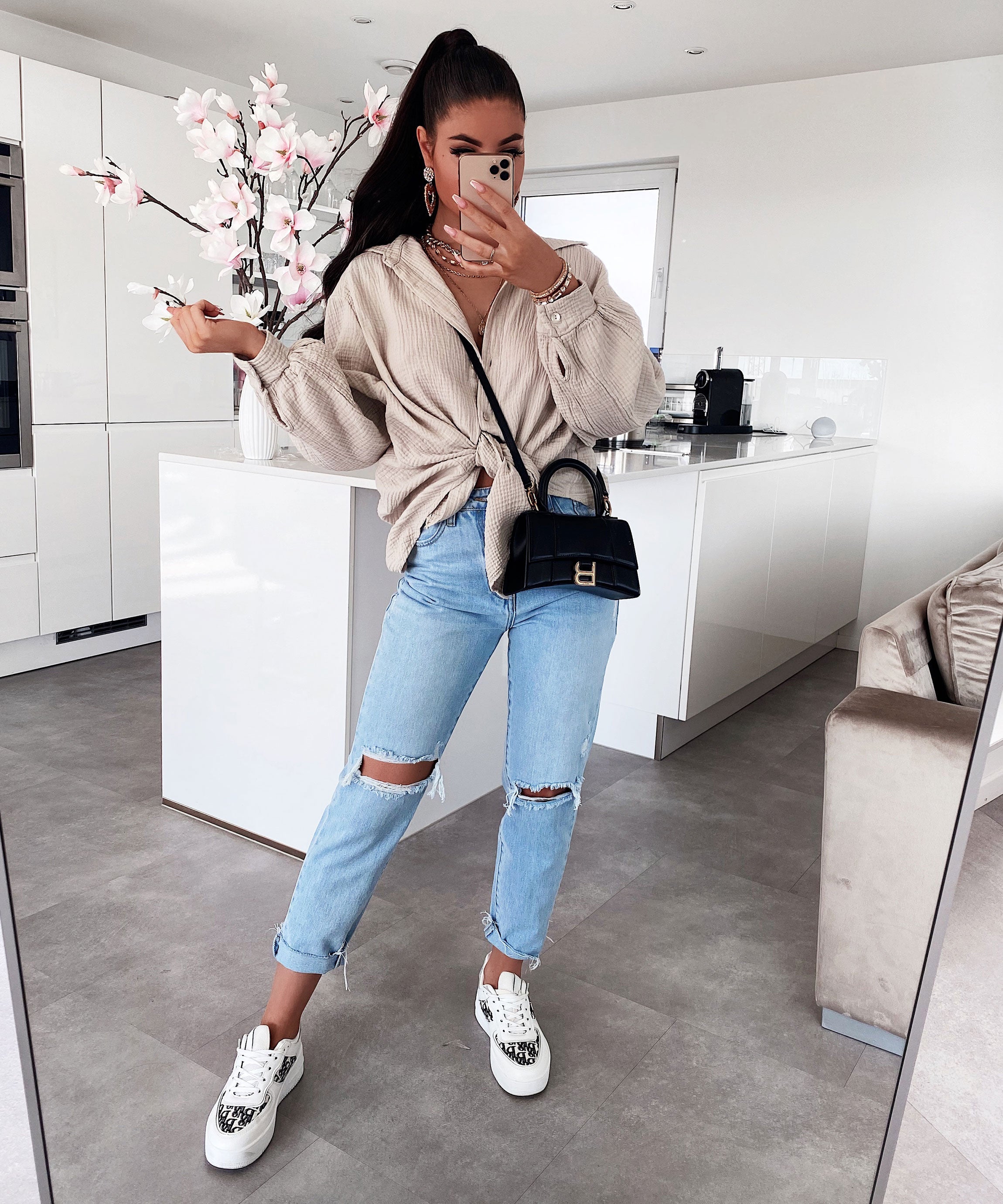 Linnen blouse - Dameshemd met lange mouwen en oversized knoopsluiting-Boutique Moda