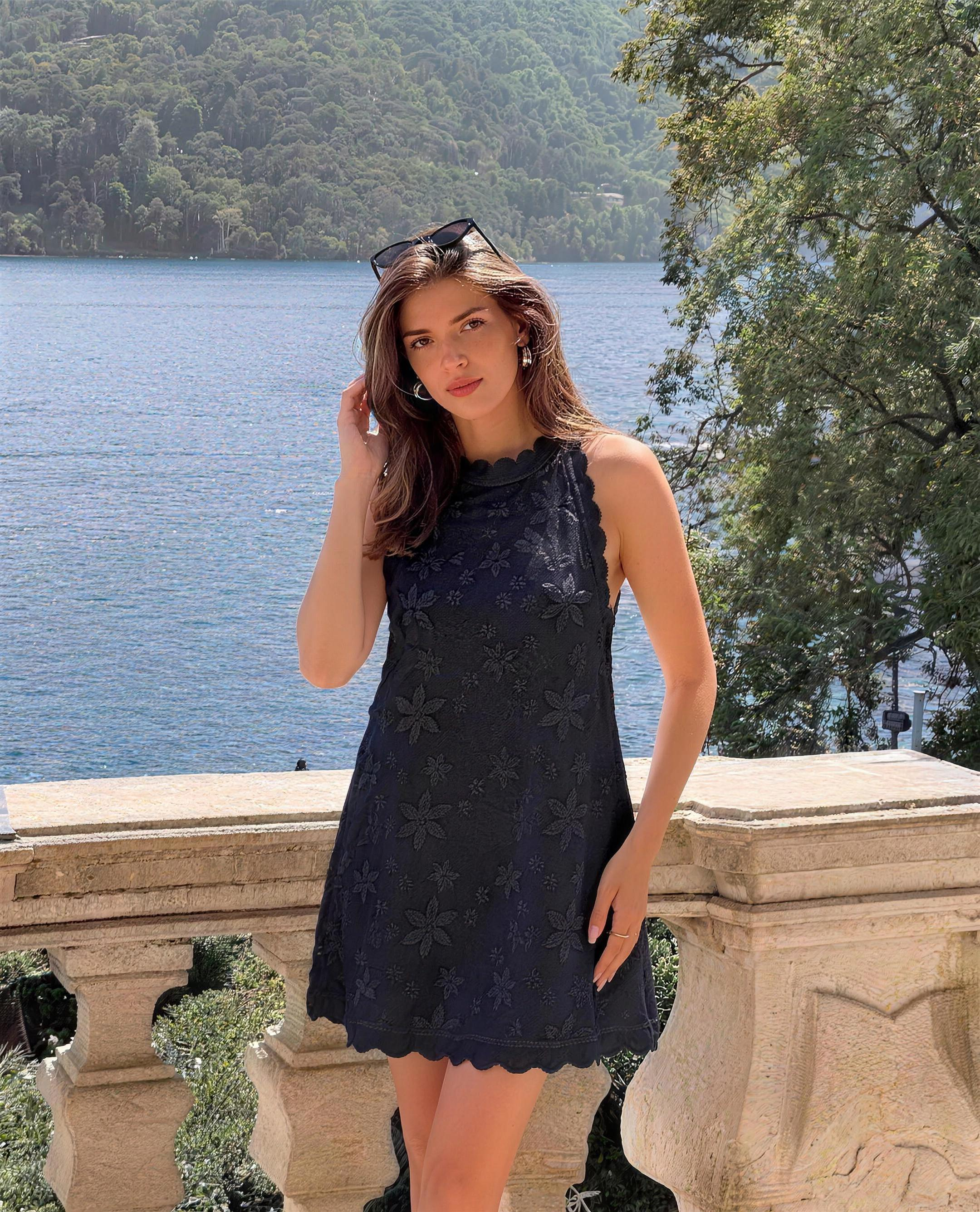 Mini-jurk | Mouwloos | Los model | Bloemenjurk | Zomerjurk-Boutique Moda