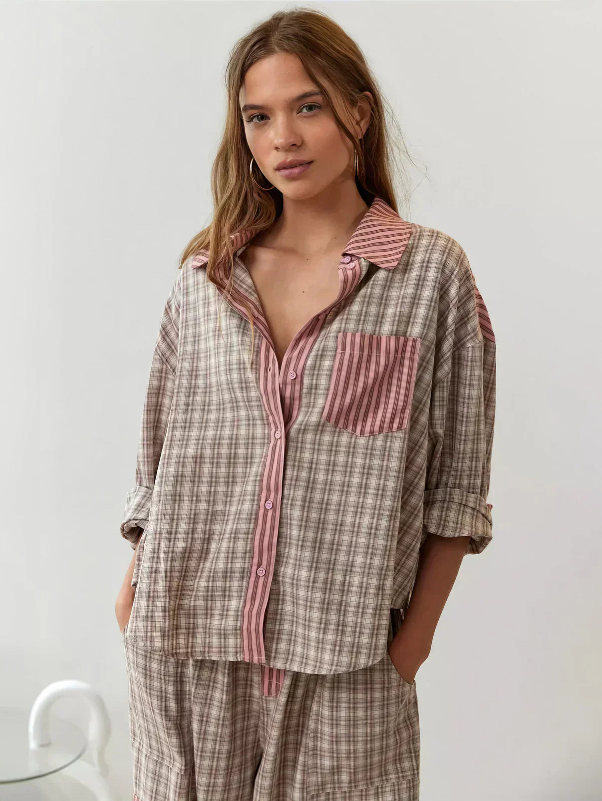Pyjamaset - Ruime pyjama met lange mouwen en ruitjesmotief voor dames-Boutique Moda
