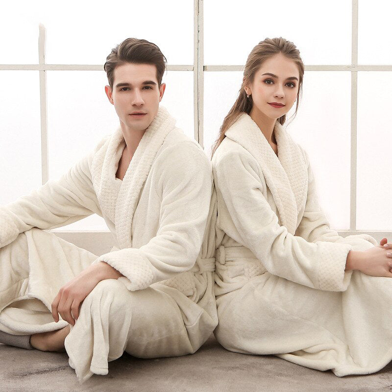 Quinna Long Bathrobe | Zachte en gezellige badjas die u warm houdt tijdens de kille winter.-Boutique Moda