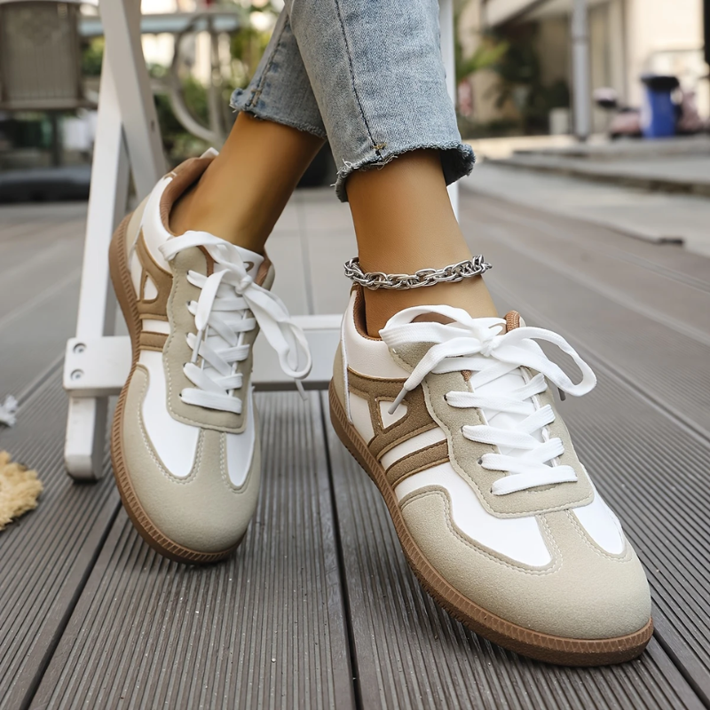 Sneakers | Beige | Veters | Casual sneakers | Damesschoenen-Boutique Moda