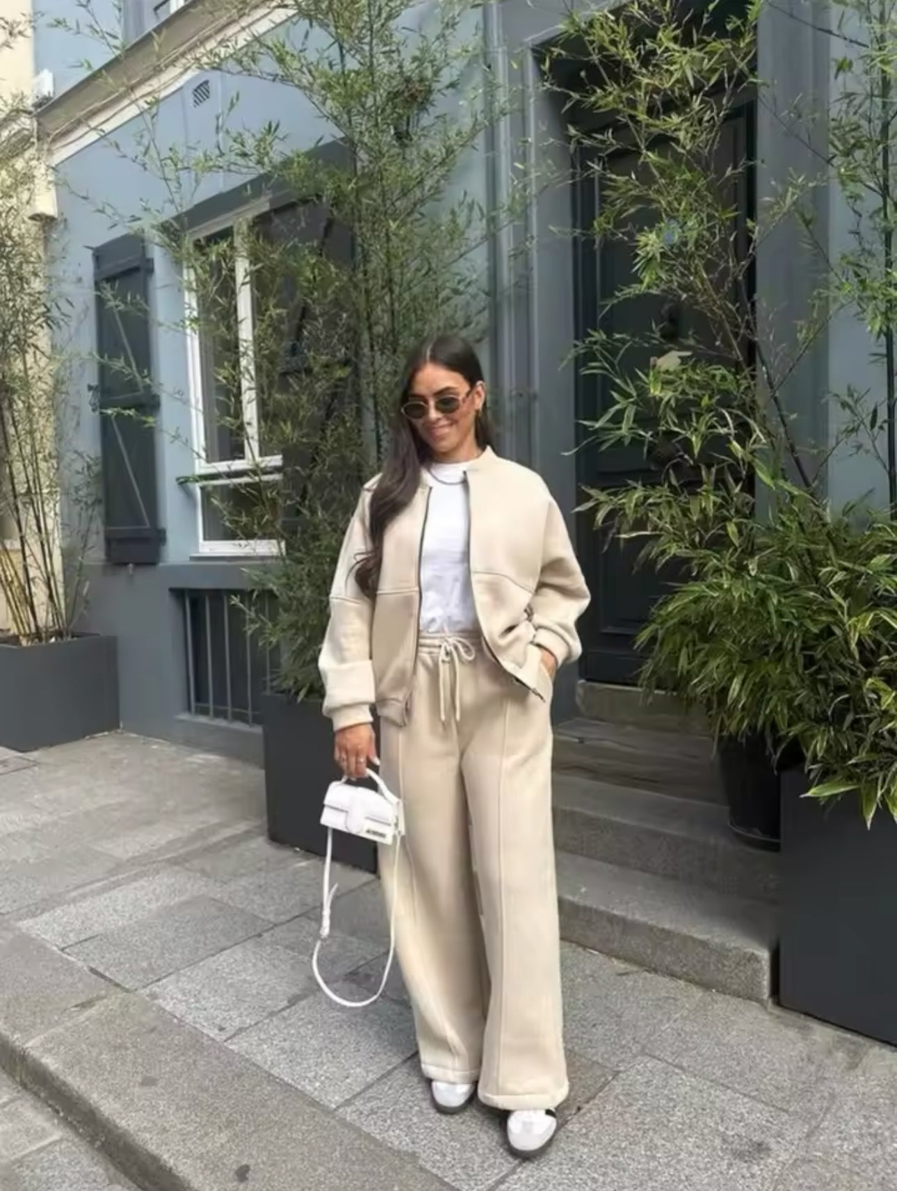 Trainingspak voor dames – Set met jasje met rits en joggingbroek met wijde pijpen-Boutique Moda