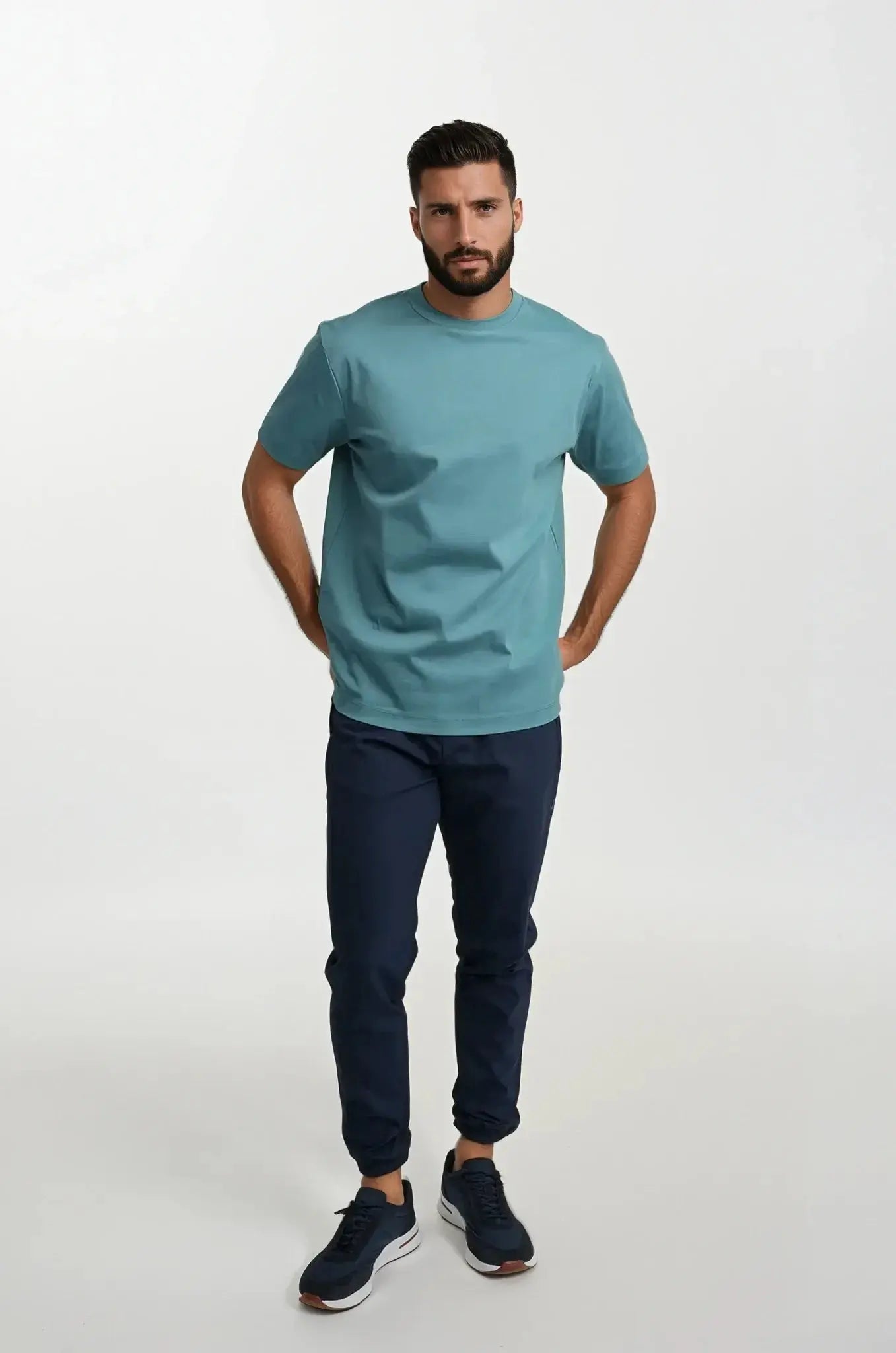 Turquoise T-shirt - Basic T-shirt met ronde hals voor heren-Boutique Moda