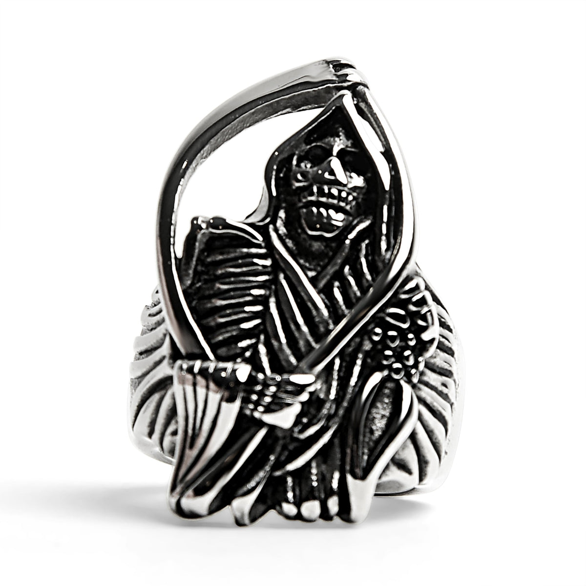 Zilverkleurige ring met Magere Hein en zeis, los op witte achtergrond | Boutique Moda