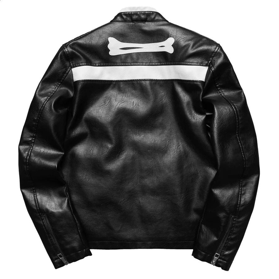 Zwart kunstleren bikerjack met botprint, achteraanzicht, plat gefotografeerd | Boutique Moda
