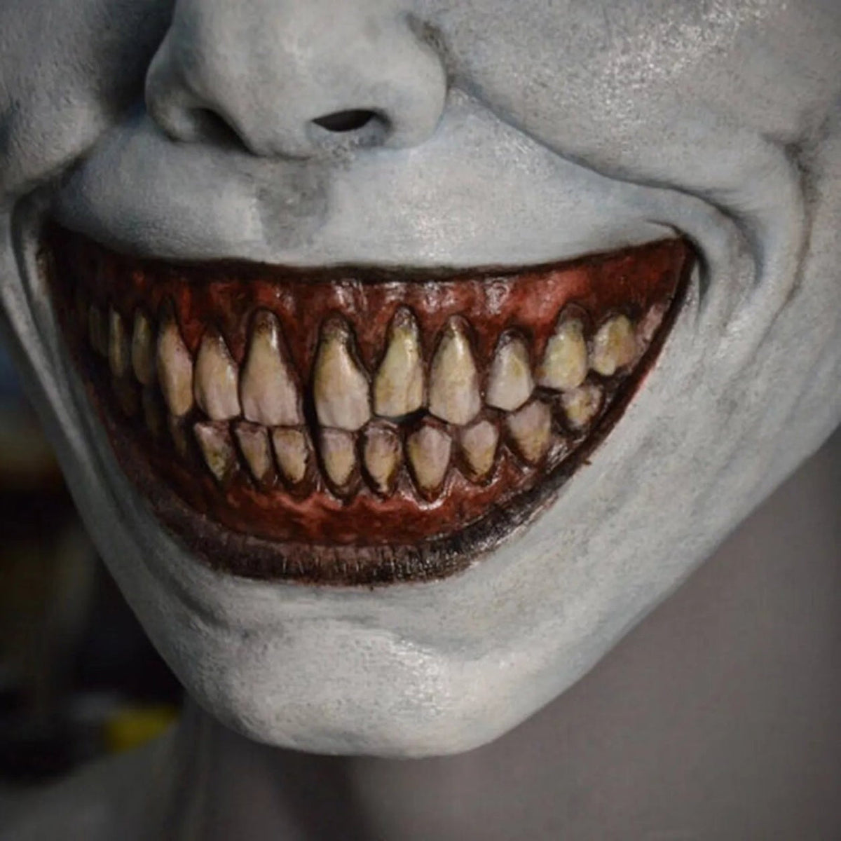Grijnzend Demonen Masker | Latex | Wit of Groen | Halloween
