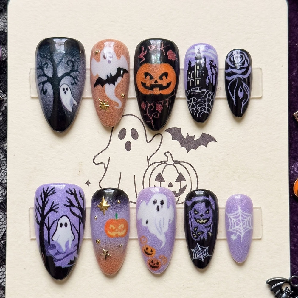 Halloween nagels met spookbomen, geesten en pompoenen